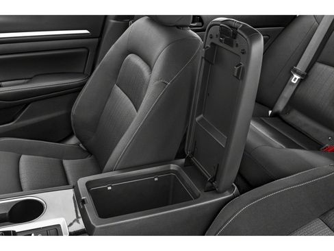Used 2023 Nissan Altima 2.5 SV AWD/4WD image 9