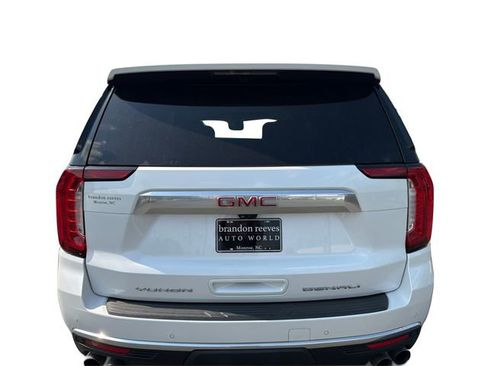 Used 2021 GMC Yukon XL Denali w/ Denali Premium Package RWD image 30