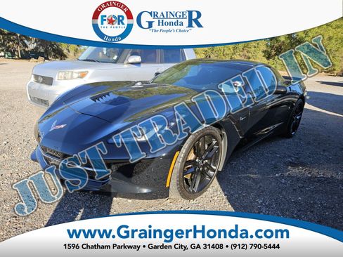 Used 2017 Chevrolet Corvette Stingray Coupe w/ 2LT Preferred Equipment Group image 1