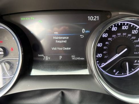 Used 2020 Toyota Camry XLE w/ Driver Assist Package FWD image 19