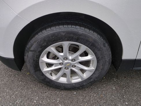 Certified 2019 Chevrolet Equinox LT w/ LPO, Blackout Package image 32