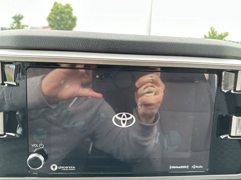 Used 2024 Toyota Tundra SR5 w/ SR5 Convenience Package AWD/4WD image 28