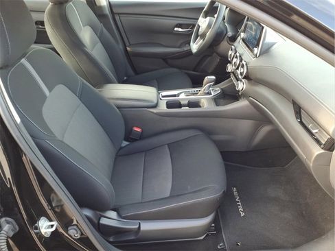 Used 2024 Nissan Sentra SV image 17