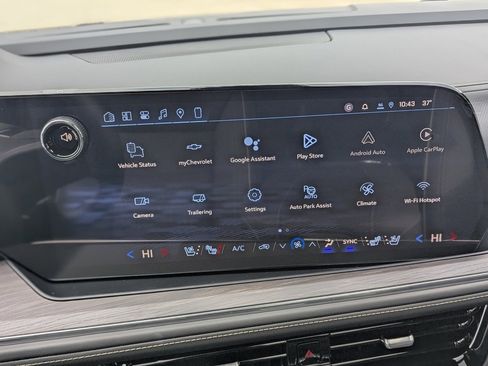 New 2026 Chevrolet Suburban Premier image 26