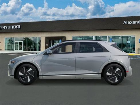 New 2026 Hyundai Ioniq 5 Limited RWD image 3
