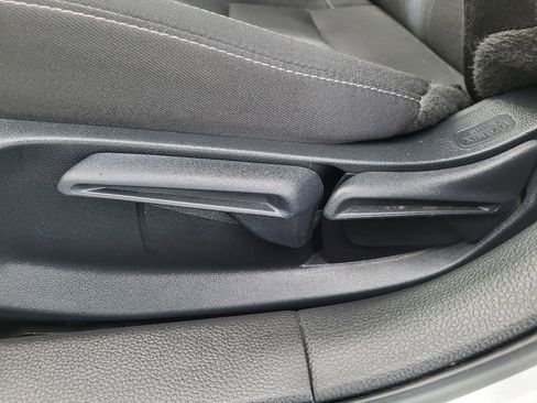 Used 2023 Honda Civic LX image 10