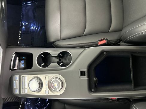 Used 2025 Genesis GV70 2.5T AWD/4WD image 15