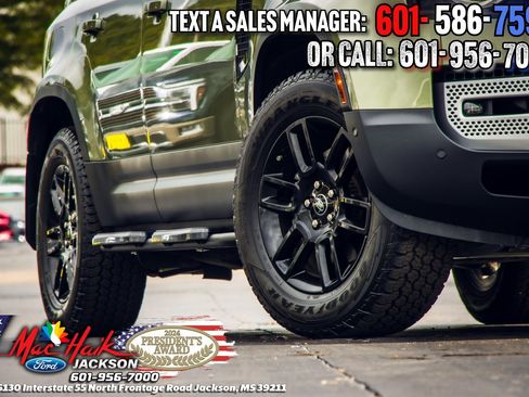 Used 2024 Land Rover Defender 110 S image 2