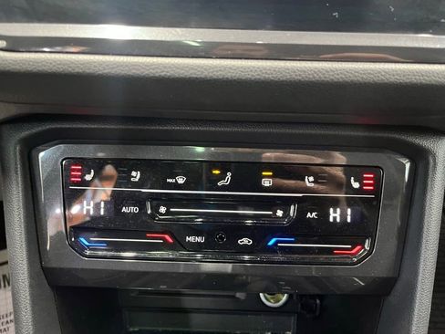 Used 2024 Volkswagen Tiguan SEL R-Line image 18