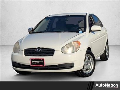 Used 2010 Hyundai Accent GLS w/ Premium Pkg 4