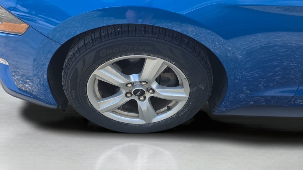 Used 2019 Ford Mustang Convertible RWD image 8