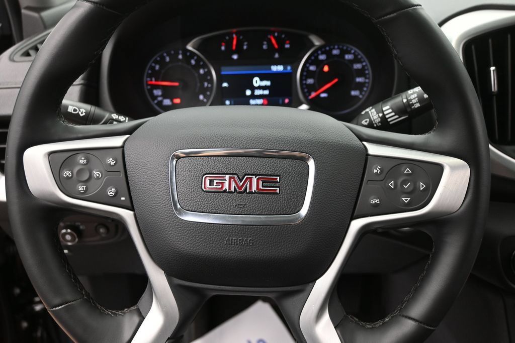 Used 2024 GMC Terrain SLT AWD/4WD image 30