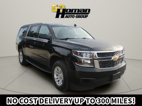 Used 2018 Chevrolet Suburban LT AWD/4WD image 7