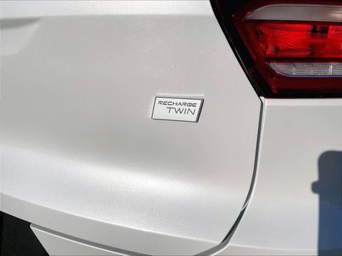 Used 2023 Volvo XC40 Recharge Ultimate w/ Protection Package Premier image 11