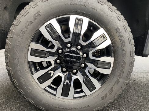 Used 2025 GMC Sierra 2500 Denali Ultimate w/ Snow Plow Prep/Camper Package image 47