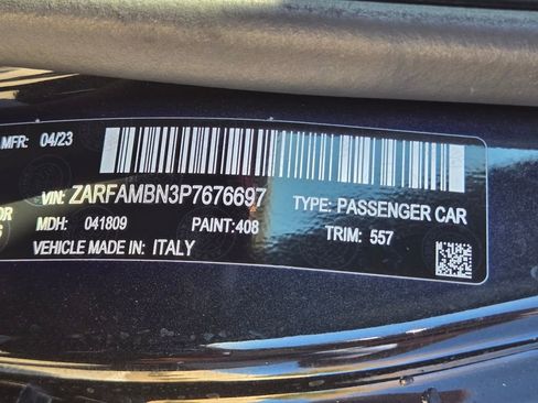 Used 2023 Alfa Romeo Giulia Veloce image 33