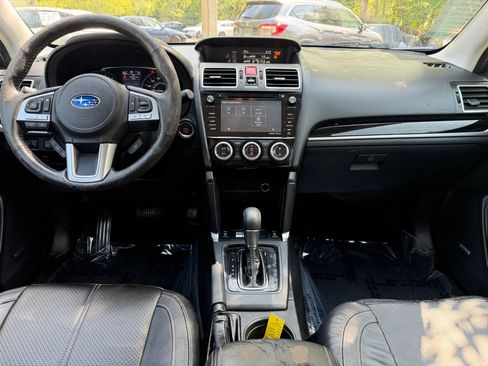 Used 2018 Subaru Forester 2.5i Touring AWD/4WD image 12