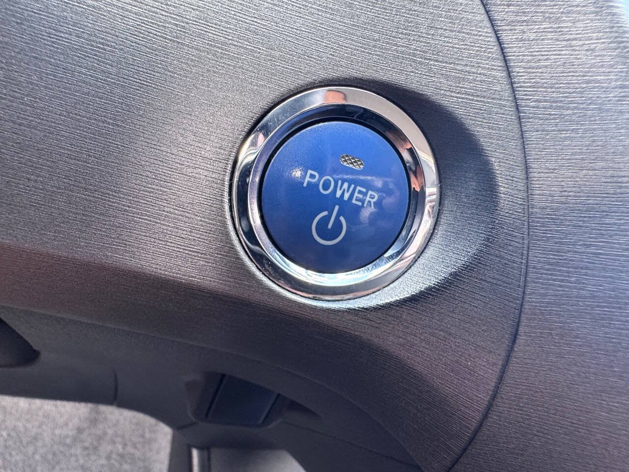 Used 2015 Toyota Prius Two FWD image 17