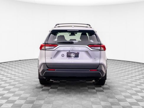 Used 2025 Toyota RAV4 XLE w/ Convenience Package AWD/4WD image 5