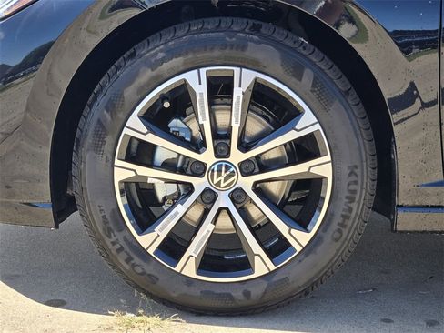 New 2025 Volkswagen Jetta Sport image 9