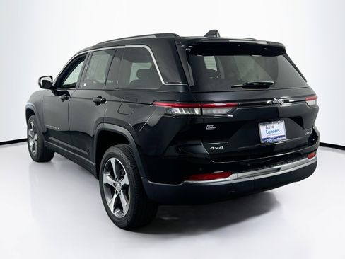 Used 2023 Jeep Grand Cherokee Limited AWD/4WD image 7