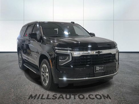 Certified 2025 Chevrolet Tahoe LS AWD/4WD image 11