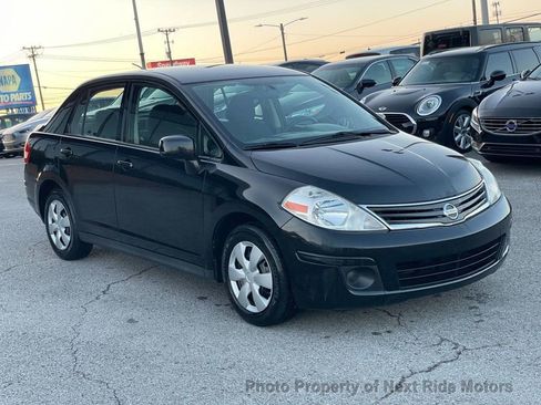 Used 2011 Nissan Versa 1.8 S image 4