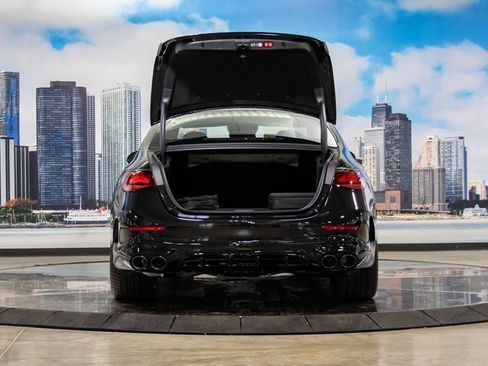 Used 2026 Mercedes-Benz E 53 AMG e 4MATIC Sedan image 12