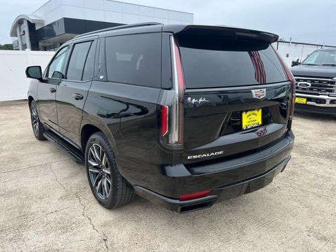 Used 2021 Cadillac Escalade Sport Platinum RWD image 5