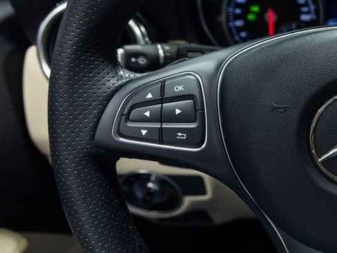 Used 2018 Mercedes-Benz GLA 250 4MATIC image 15