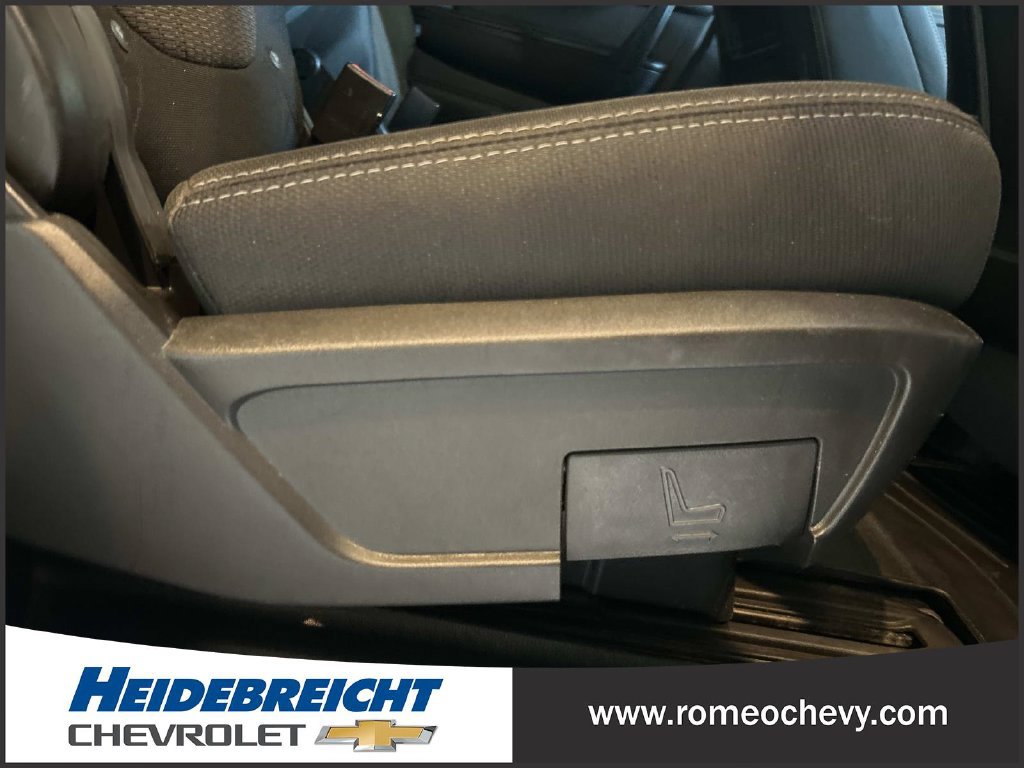 Used 2017 Chevrolet Traverse LT w/ Style and Technology Package AWD/4WD image 36