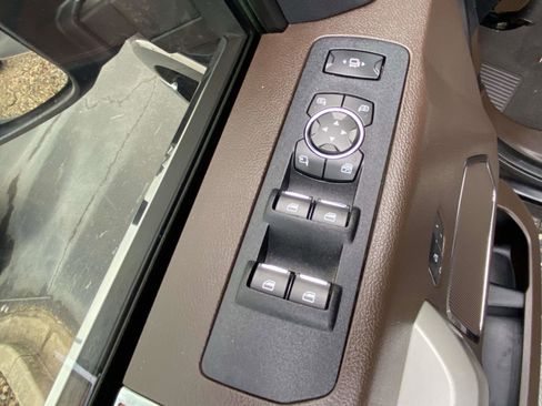 Used 2019 Ford F250 King Ranch w/ King Ranch Ultimate Package image 18