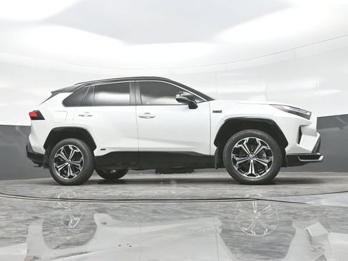 Used 2024 Toyota RAV4 XSE w/ Weather Package AWD/4WD image 32