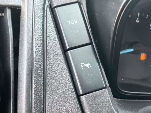 Used 2015 Ford Transit 150 XLT RWD image 13