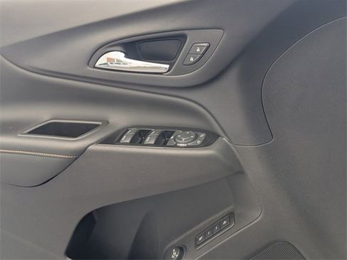 Certified 2022 Chevrolet Equinox Premier image 24
