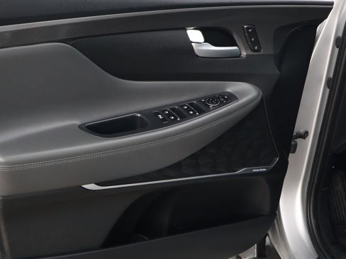 Used 2021 Hyundai Santa Fe Limited image 16