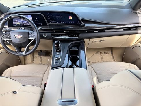 Certified 2023 Cadillac Escalade ESV Premium Luxury image 16
