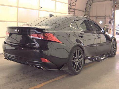 Used 2018 Lexus IS 300 F Sport w/ F Sport Package RWD image 3