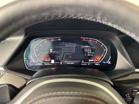 Used 2020 BMW X7 xDrive40i w/ M Sport Package image 3