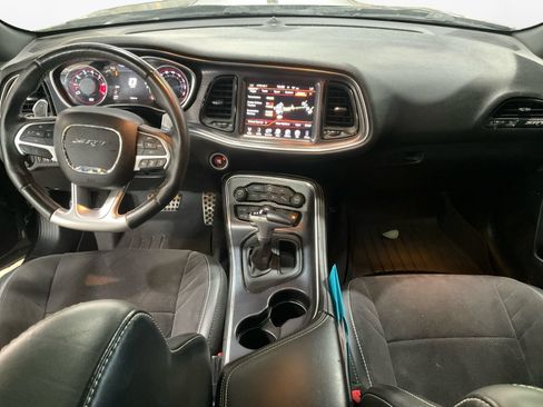 Used 2016 Dodge Challenger SRT w/ Technology Group RWD image 10