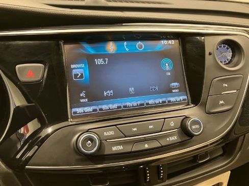 Used 2016 Buick Envision Premium image 39