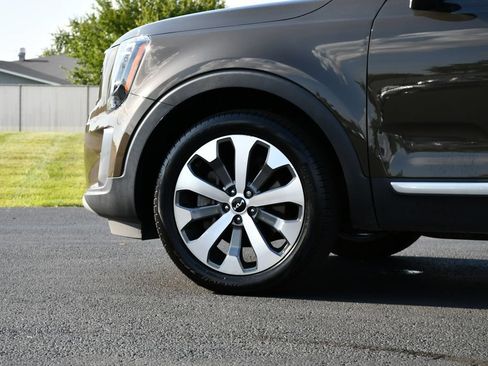 Used 2022 Kia Telluride S AWD/4WD image 12