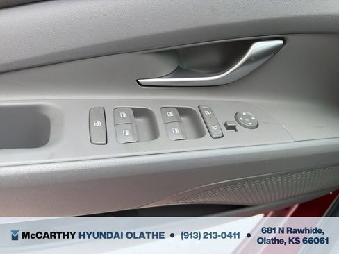 Used 2025 Hyundai Elantra Sport FWD image 26