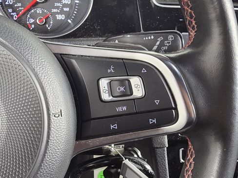 Used 2020 Volkswagen Golf S image 16