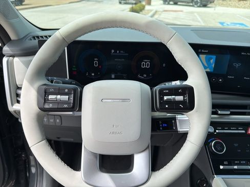 New 2026 Hyundai Santa Fe SE FWD image 24