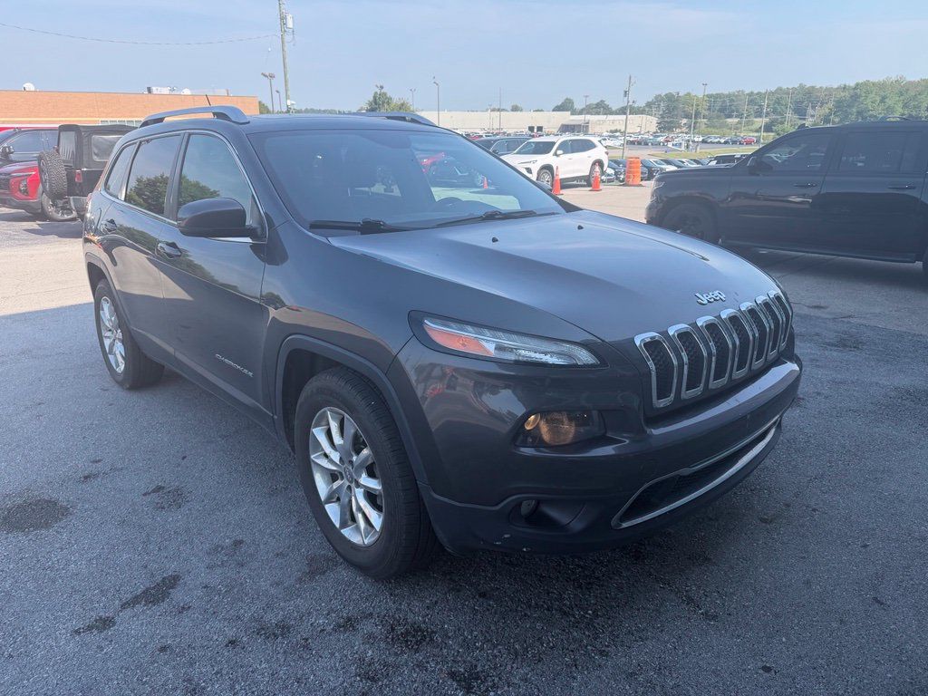 Used 2015 Jeep Cherokee Limited AWD/4WD image 2