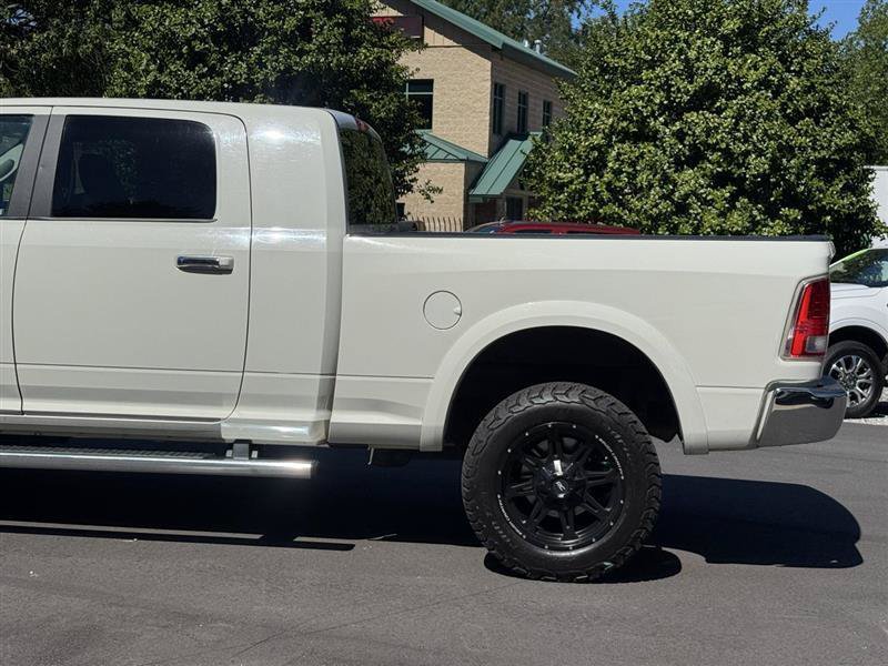 Used 2018 RAM 2500 Laramie AWD/4WD image 3