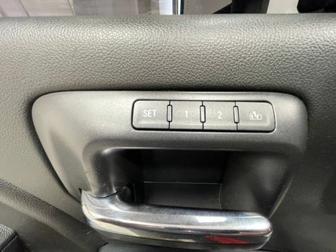 Used 2018 GMC Sierra 2500 SLT w/ Duramax Plus Package AWD/4WD image 14