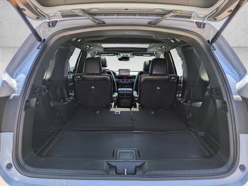 Used 2024 Honda Pilot TrailSport image 6