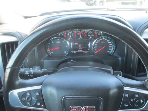 Used 2018 GMC Sierra 1500 SLT image 31